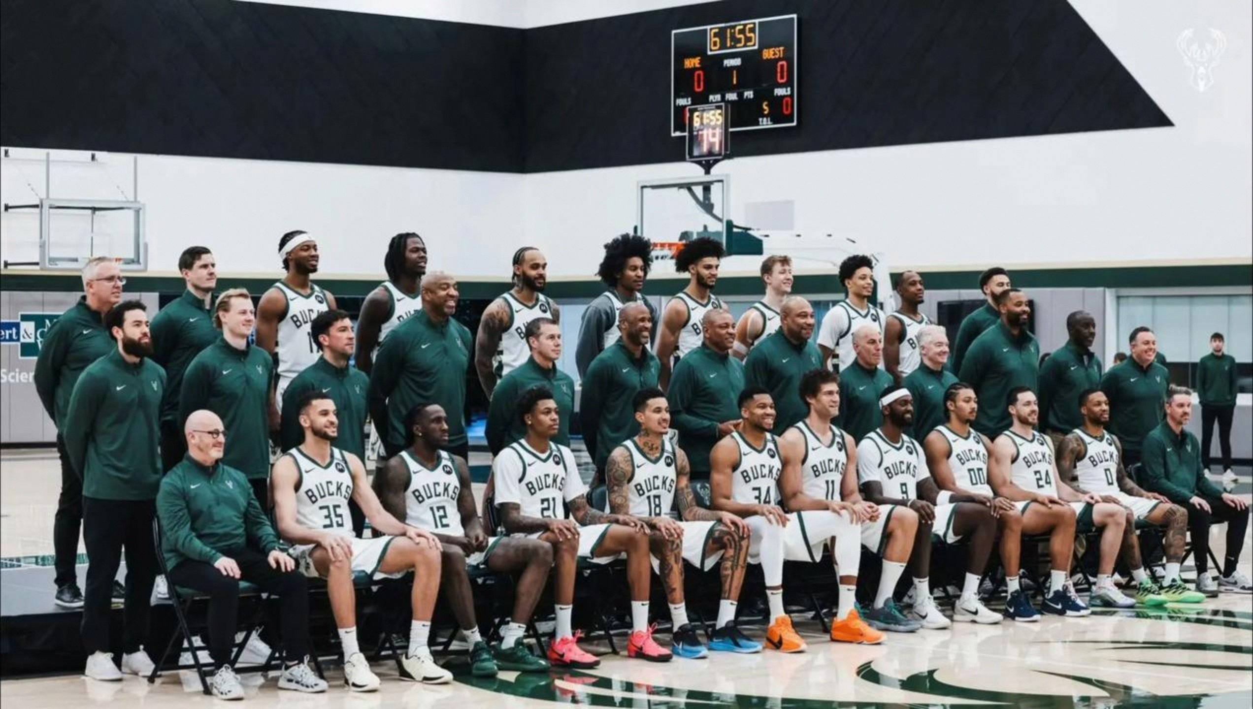 关键时刻迈阿密热火备战NBA常规赛，主帅复盘细节曝光，球迷炸锅，更衣室氛围转暖的简单介绍-开云网站